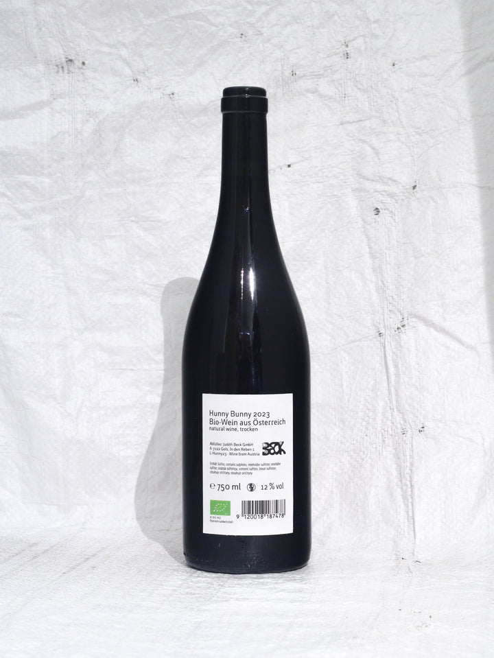 Österreichischer Bio Wein Hunny Bunny 2023 von Judith Beck