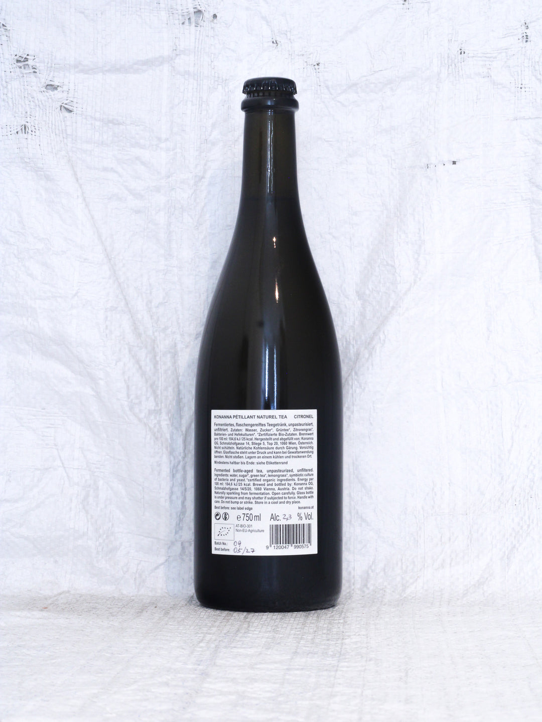 Bio-Zitronengras-Pét-Nat-Tee von Konanna, low alcohol