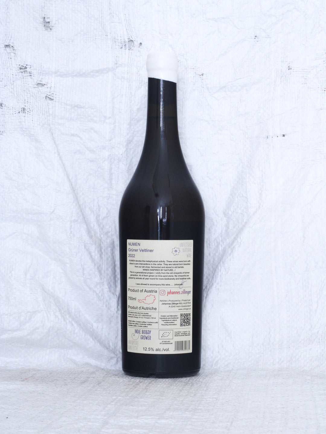 Rücketikett des Numen Grüner Veltliner 2022 Bio Naturweins von Johannes Zillinger aus dem Weinviertel.