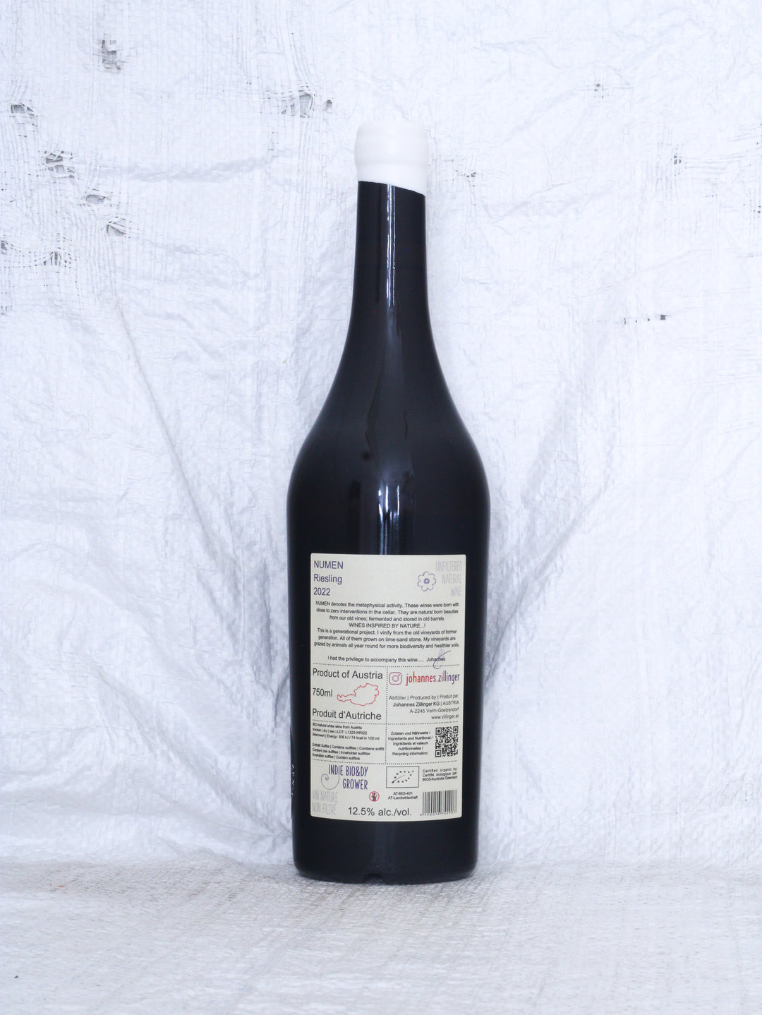 Rücketikett des Numen Riesling 2022 von Johannes Zillinger aus dem Weinviertel.