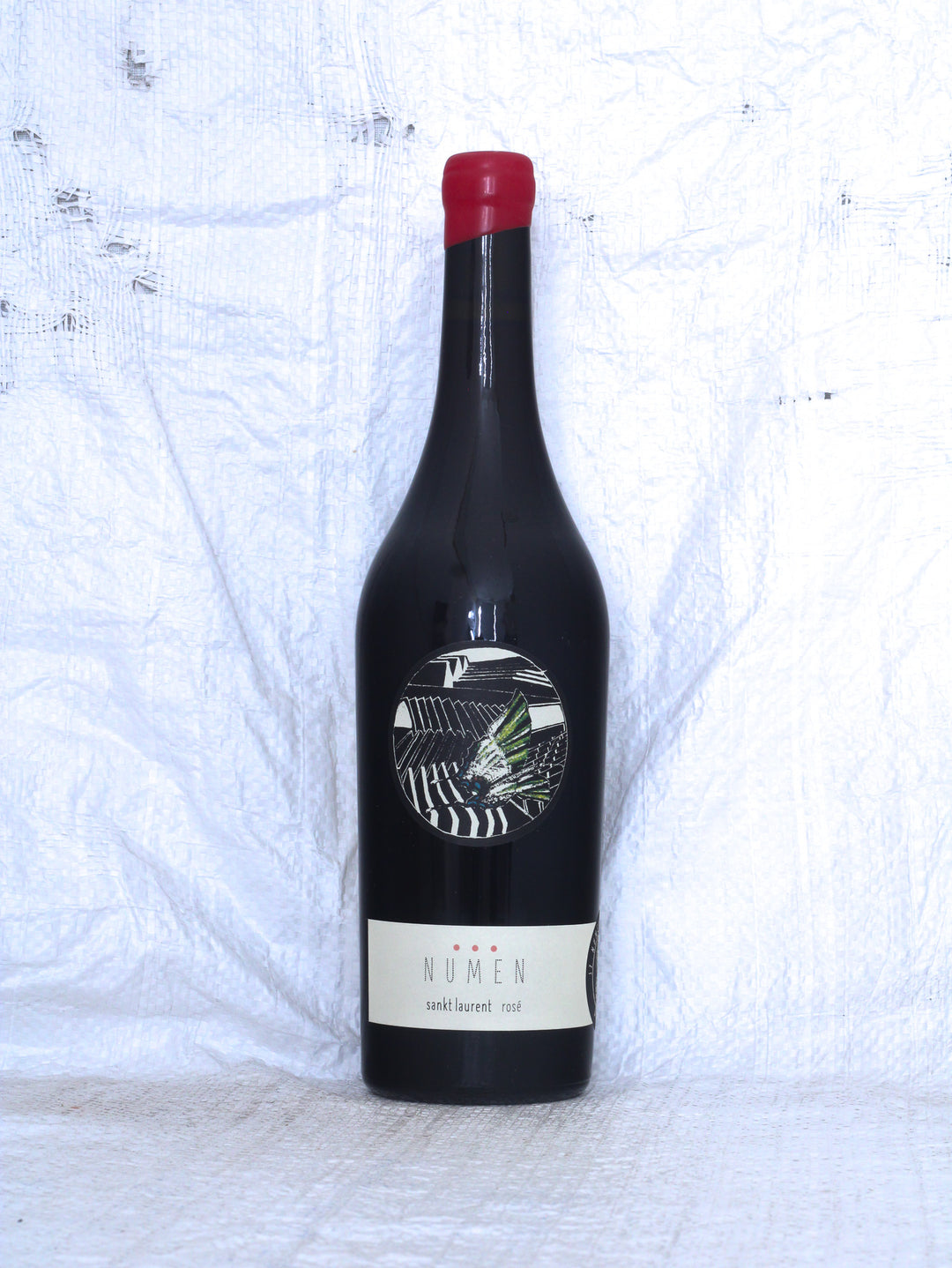 Numen St. Laurent Rosé 2024 von Johannes Zillinger aus dem Weinviertel – Bio Naturwein, Vorderansicht der Weinflasche.