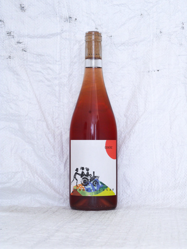 Flasche Vorderansicht Gewürz 2024 Bio Wein von den rennersistas aus dm Burgenland