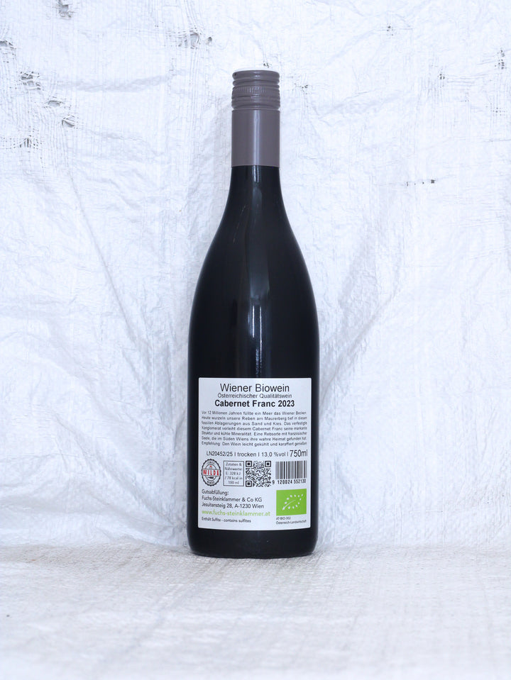 Rücketikett des Cabernet Franc 2022 Bio Rotweins von Fuchs-Steinklammer aus Wien.